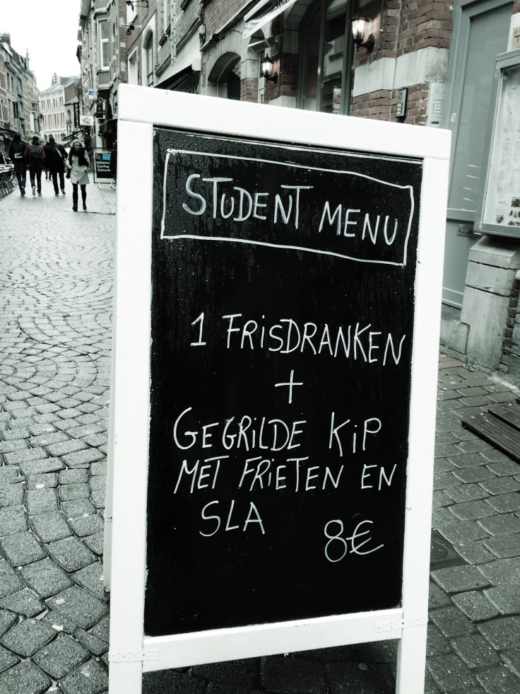 Frisdranken. Te Voet in de Stad. Foto Hendrik Elie Vanden Abeele