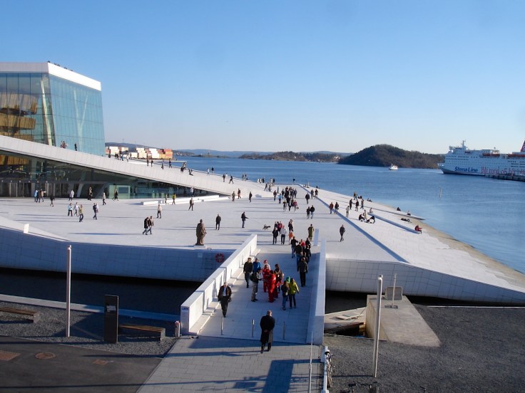 Oslo opera. Te Voet in de Stad. Foto Hendrik Elie Vanden Abeele