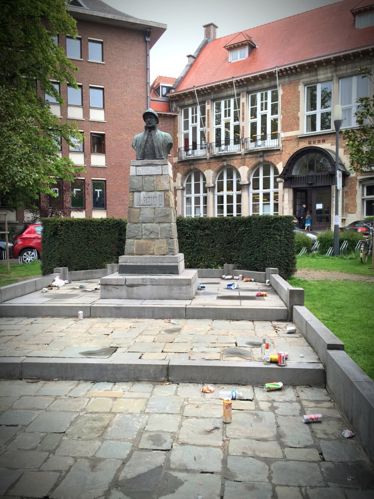 Koning Albert. Te Voet in de Stad. Foto Hendrik Elie Vanden Abeele