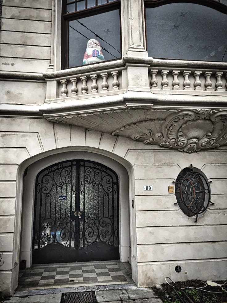 Gent, Prinses Clementinalaan. Te Voet in de Stad. Foto Hendrik Vanden Abeele