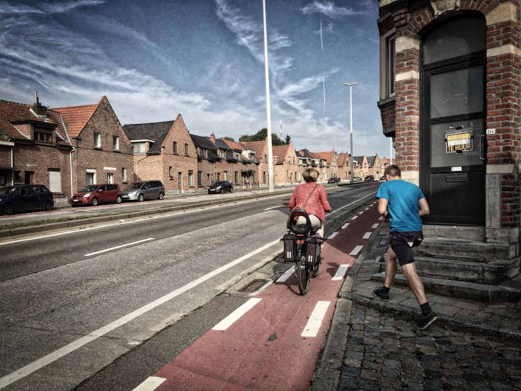 De Realiteit. Leuven, Tervuursevest, 20 augustus 2015, Foto Hendrik Elie Vanden Abeele. Te Voet in de Stad