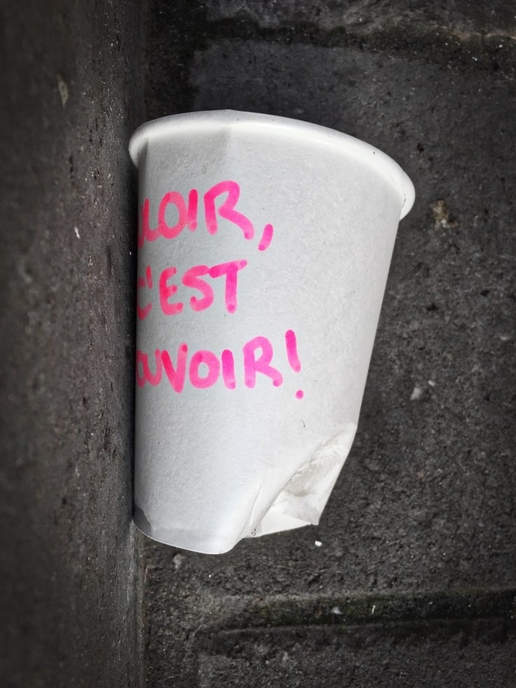 Groundtext #98 Pouvoir. Leuven, Collegeberg, 29 oktober 2015, Foto Hendrik Elie Vanden Abeele. Te Voet in de Stad