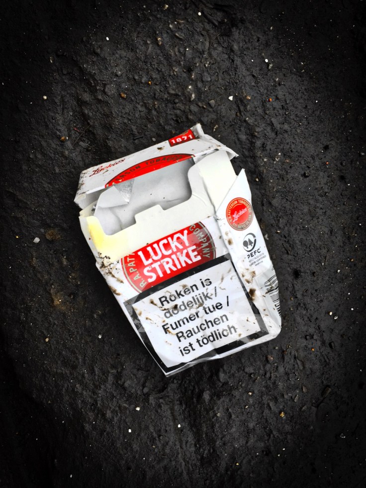 Nicotiana #8 Lucky Strike. Leuven, Andreas Vesaliusstraat, 25 januari 2015, Foto Hendrik Elie Vanden Abeele. Te Voet in de Stad