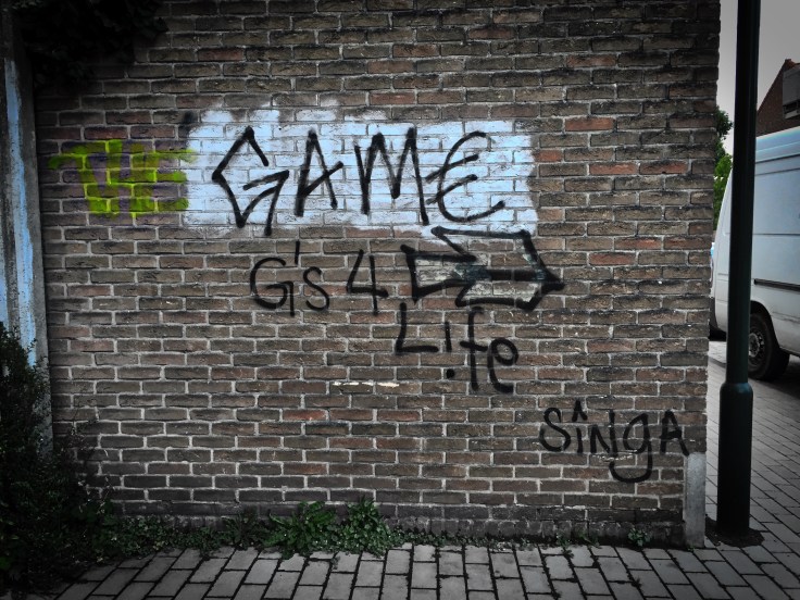 teken-aan-de-wand-70-game-leuven-remi-vandervaerenlaan-6-september-2015-foto-hendrik-elie-vanden-abeele-te-voet-in-de-stad