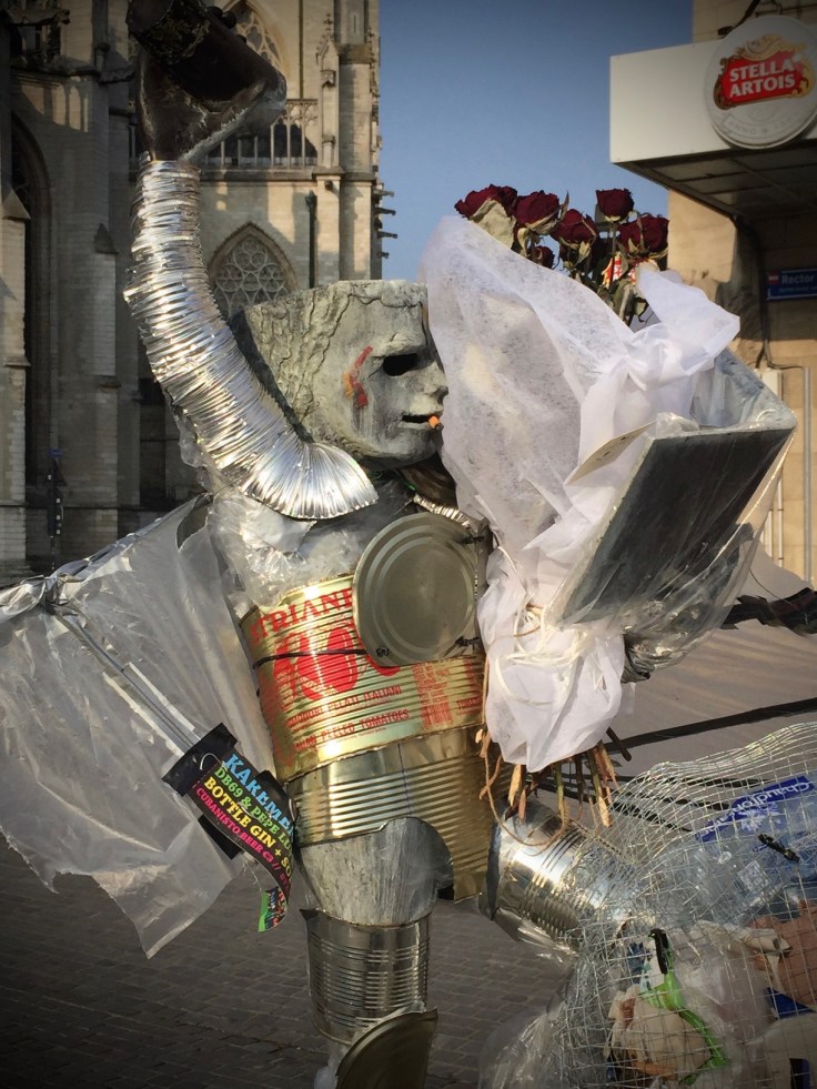 fons-valt-af-leuven-rector-de-somerplein-16-februari-2015-te-voet-in-de-stad-hendrik-vanden-abeele