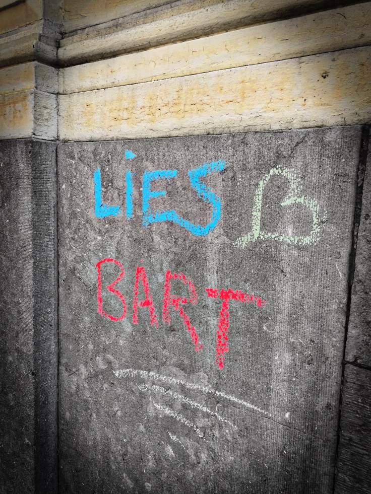 teken-aan-de-wand-74c-leuven-omgeving-minderbroedersstraat-21-augustus-2015-foto-hendrik-elie-vanden-abeele-te-voet-in-de-stad