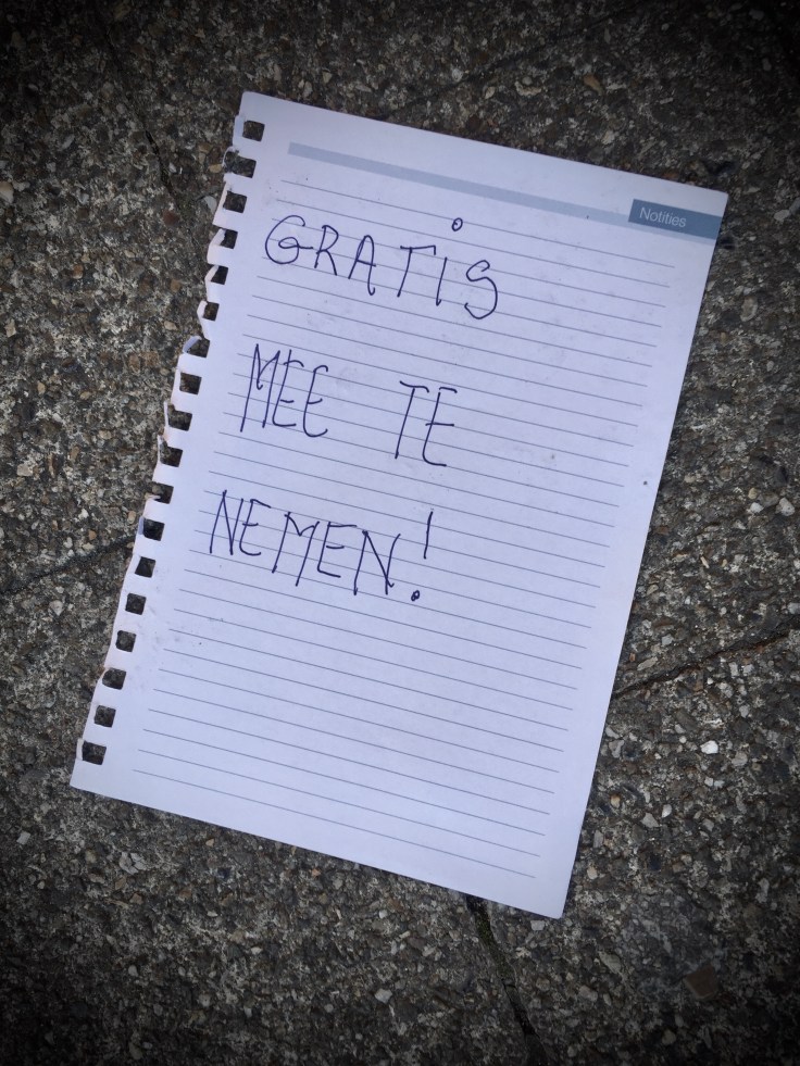Groundtext #262 Gratis mee te nemen. Heverlee, Naamsesteenweg, 8 oktober 2016. Te Voet in de Stad, Foto Hendrik Elie Vanden Abeele